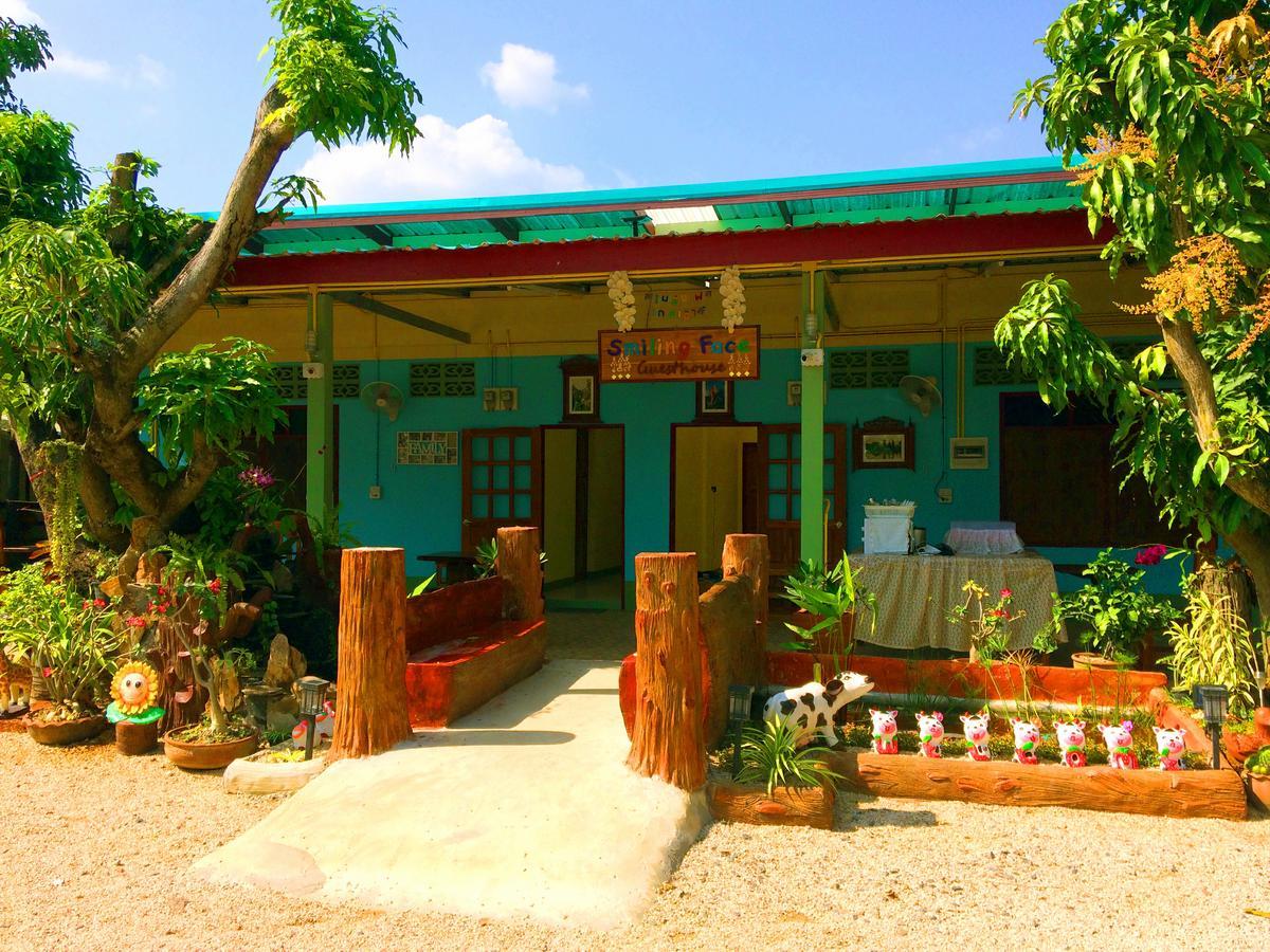Smilingface Guesthouse Szukhothaj Kültér fotó